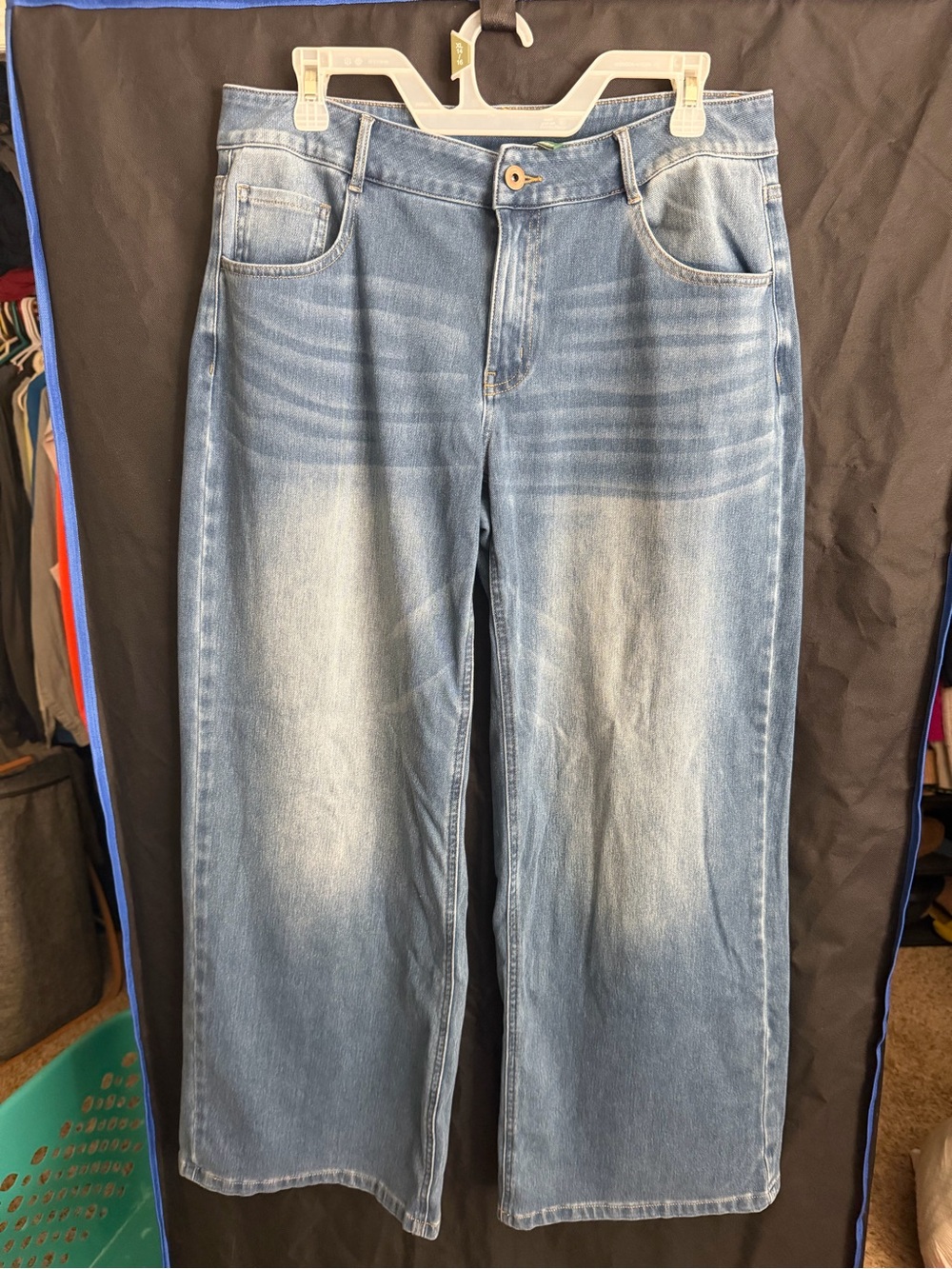 4 Pairs HALARA Wide-Leg Women's Jeans